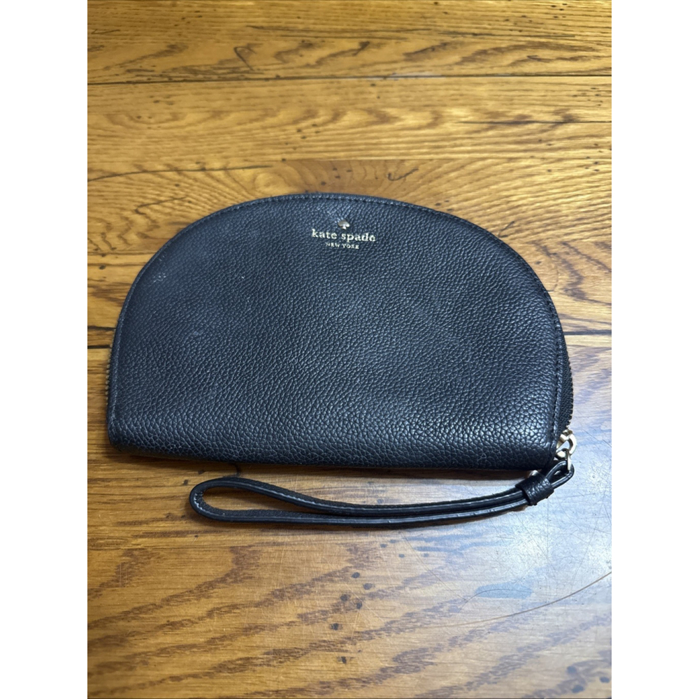 kate spade New York Jackson Half Moon Wristlet Pebbled Leather Black